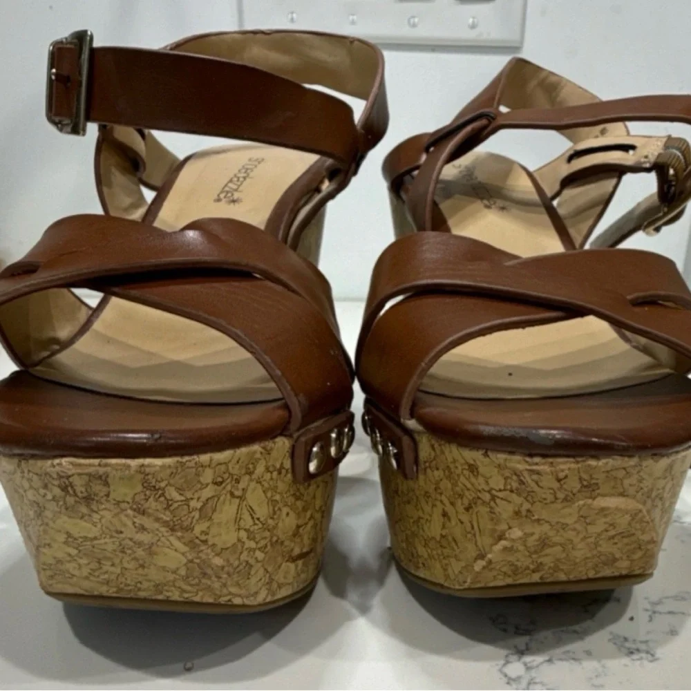 Shoe Dazzle 4” Brown Cork-Textured Platform Wedge Sandals